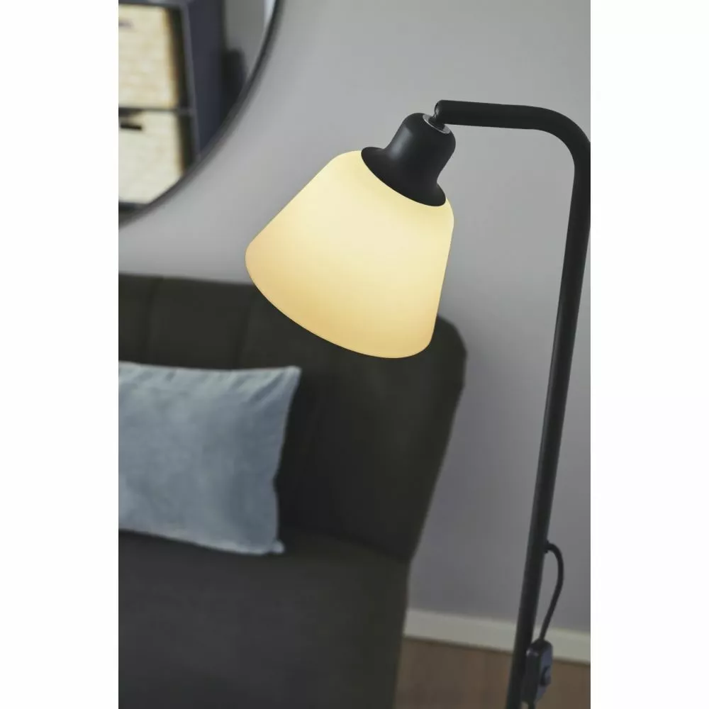 Halo Design CARPENTER Gulvl. Ø15 E14, Opal Glas / Sort - 737574 5 Halo Design CARPENTER Gulvl. Ø15 E14, Opal Glas / Sort - 737574 - Billede 3