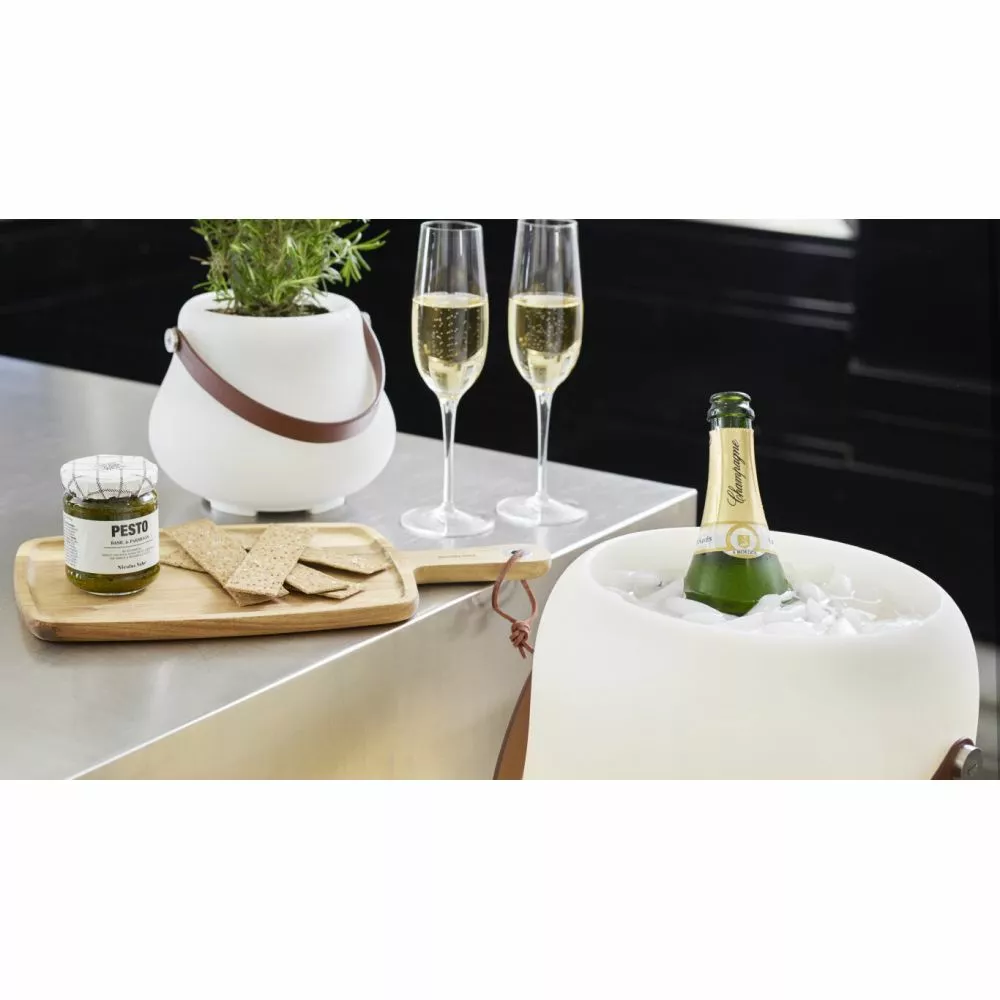 Nordic D'Luxx NORDIC D’LUXX Flowerpot XL Light&speak Med Indbygget LED Lys Og Bluetooth Højtaler – Styres I APP 7 Nordic D'Luxx NORDIC D’LUXX Flowerpot XL Light&speak Med Indbygget LED Lys Og Bluetooth Højtaler – Styres I APP - Billede 5