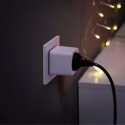 Philips Hue 1x Smart Plug - 929003050601